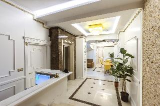 City Hall Hotel