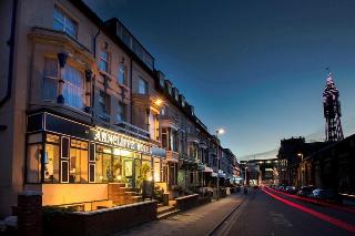 The Arncliffe Lodge Near Blackpool Tower