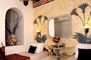 Blacksandy Beach Hotel