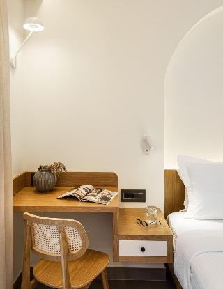 Antigoni Beach Resort