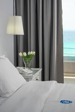Antigoni Beach Resort