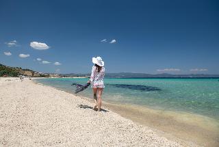 Antigoni Beach Resort