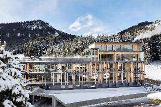 Excelsior Dolomites Life Resort