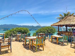 Tír na nÓg Beachfront Resort