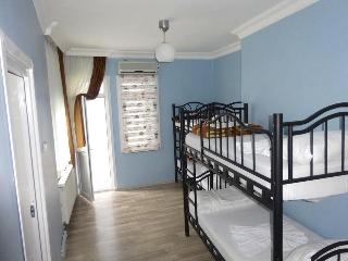 Avrasya Hostel
