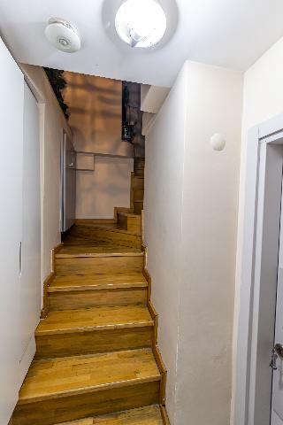 Calanthe Residence