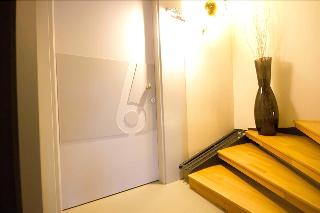 Calanthe Residence