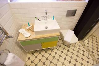 Calanthe Residence