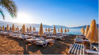 Aurasia Beach Hotel