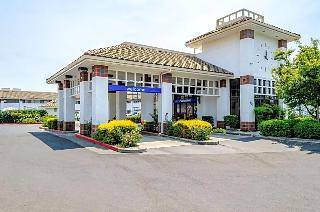 Motel 6 Oakdale, CA