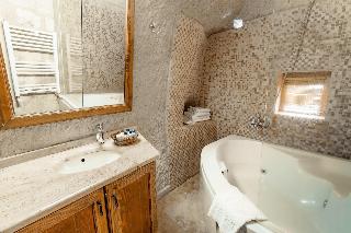 Amber Cave Suites