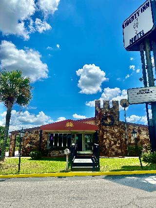 Liberty Inn & Suites Kissimmee near Disney World