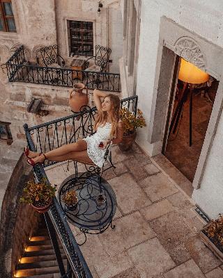 Caftan Cave Suites