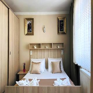 Carvan Hotel