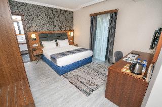 The Bostanci Hotel