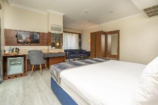 The Bostanci Hotel