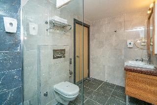 The Bostanci Hotel