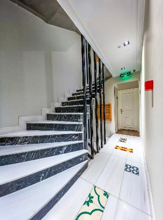 Taksim Avenue Hotel