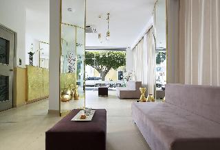 Coral Hotel