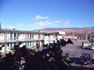 Holiday Lodge