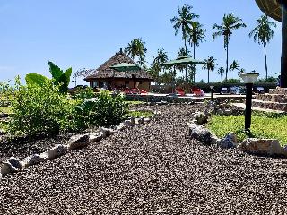 Lemon Beach Resort
