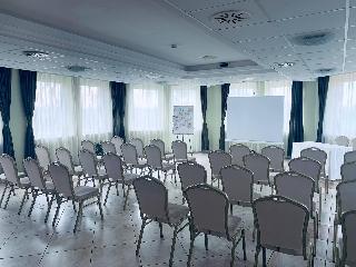 Granada Konferencia Wellness Sport Hotel