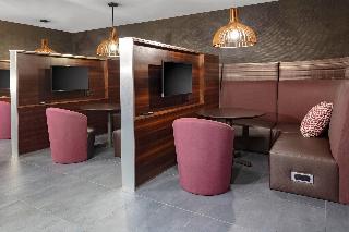 Courtyard By Marriott Cincinnati Mason