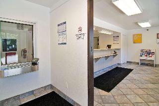 Motel 6 Roseville, MN - Minneapolis North
