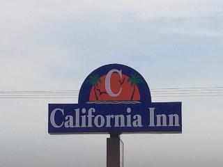 California Inn & Suites