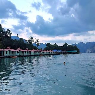 Khao Sok Evergreen House