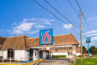 Motel 6 Duncanville, TX - Dallas