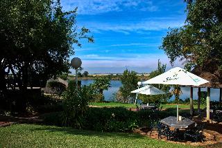 Waterfront Country Lodge