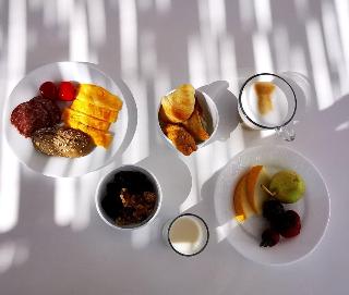 Avra Pahainas Hotel