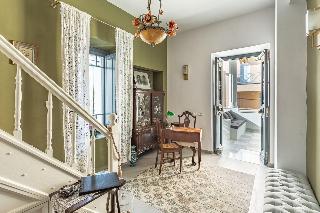 Camara Suites