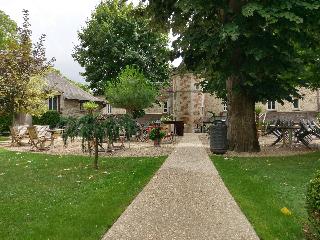 Hostellerie De La Porte Bellon
