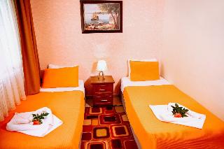 Canada Hotel & Bungalows