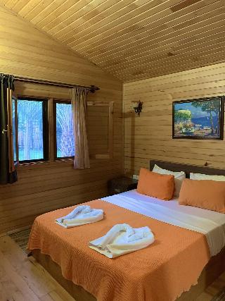 Canada Hotel & Bungalows