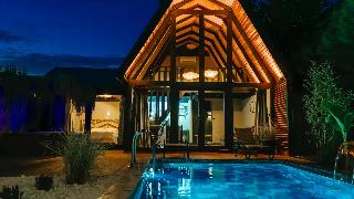 Adesa Bungalow Hotel
