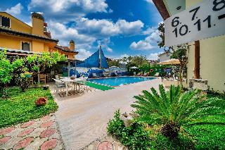 Dedeminn Garden Hotel