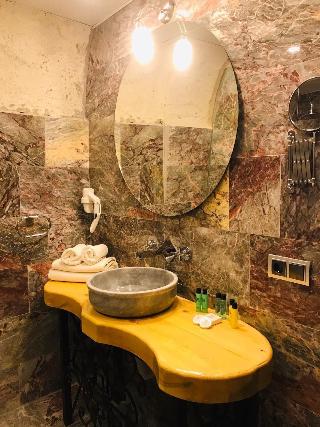 Saklı Cave House