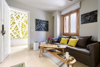 Candia Suites & Rooms