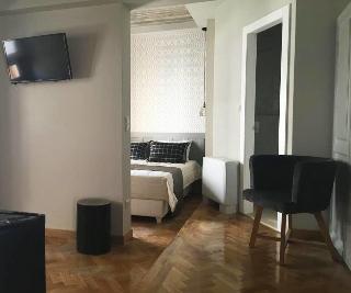 Candia Suites & Rooms