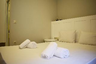 Candia Suites & Rooms