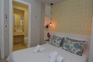 Candia Suites & Rooms