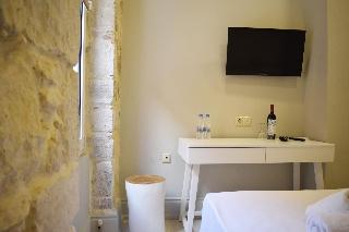 Candia Suites & Rooms