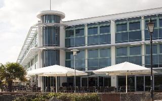 Captains Club Hotel