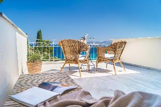 Armonia Bay Hotel