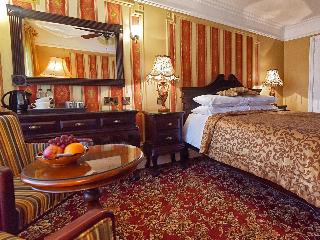 Riverside Inn