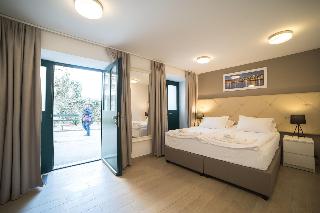 Room Room