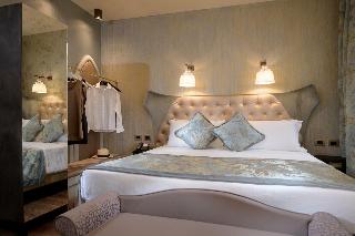 Room Room